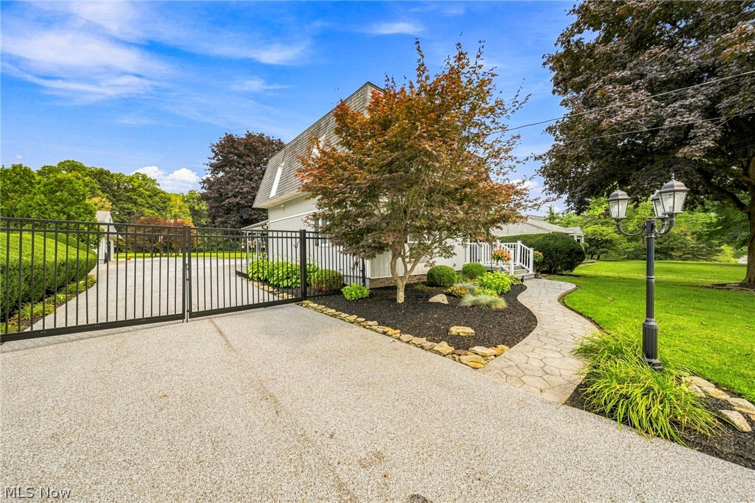 474 Bowhall Road Painesville OH 44077