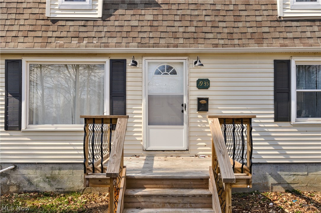 1935 Northfield Avenue NW Warren OH 44485