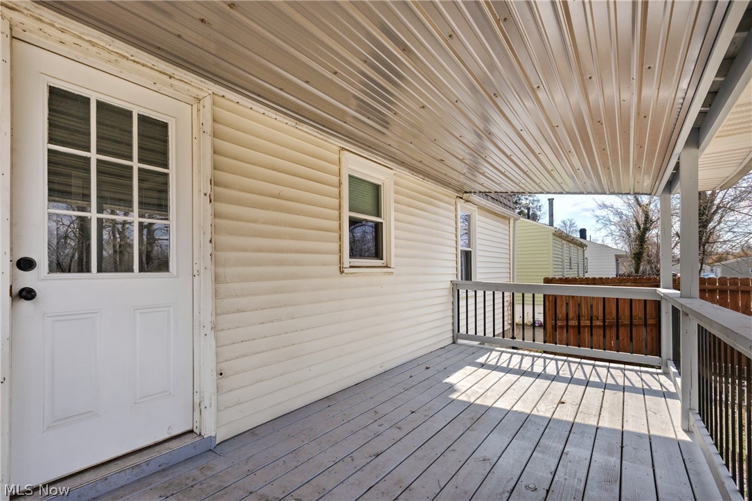1935 Northfield Avenue NW Warren OH 44485