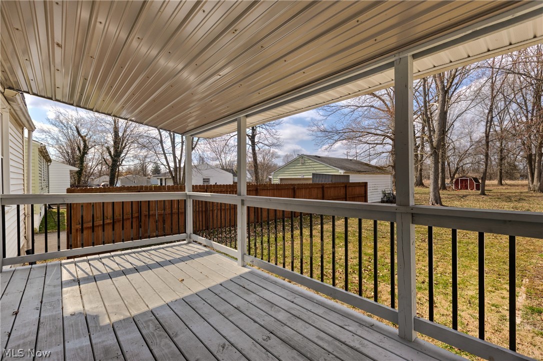 1935 Northfield Avenue NW Warren OH 44485
