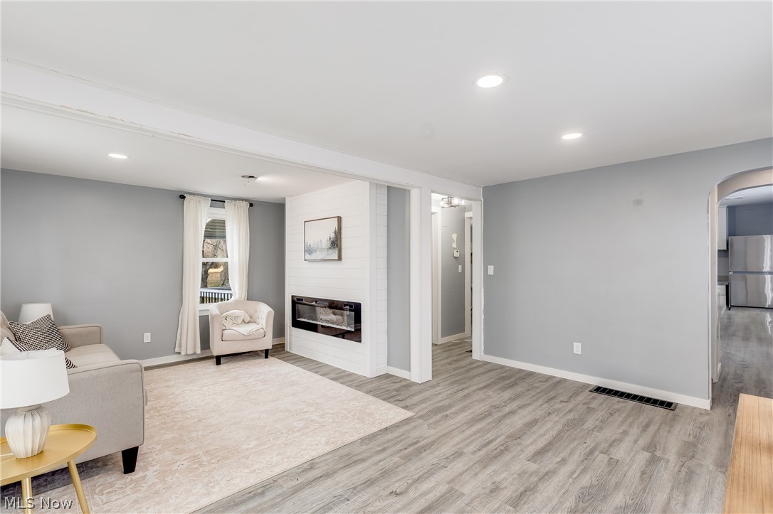 1935 Northfield Avenue NW Warren OH 44485