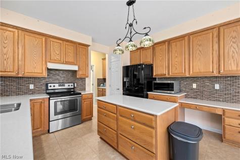 9443 Drury Way North Ridgeville OH 44039