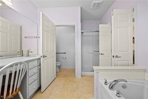 9443 Drury Way North Ridgeville OH 44039