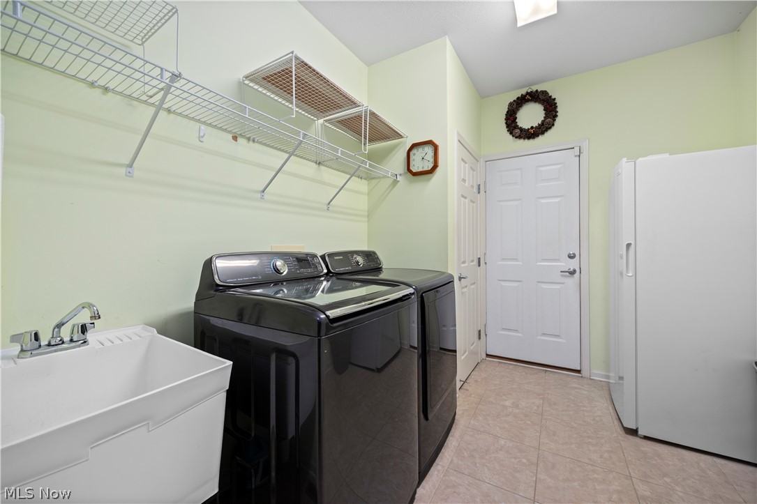 9443 Drury Way North Ridgeville OH 44039