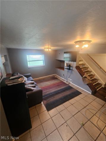 10828 Mountview Avenue Garfield Heights OH 44125