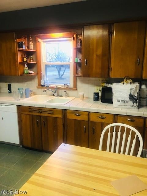 2306 Clark Avenue Alliance OH 44601