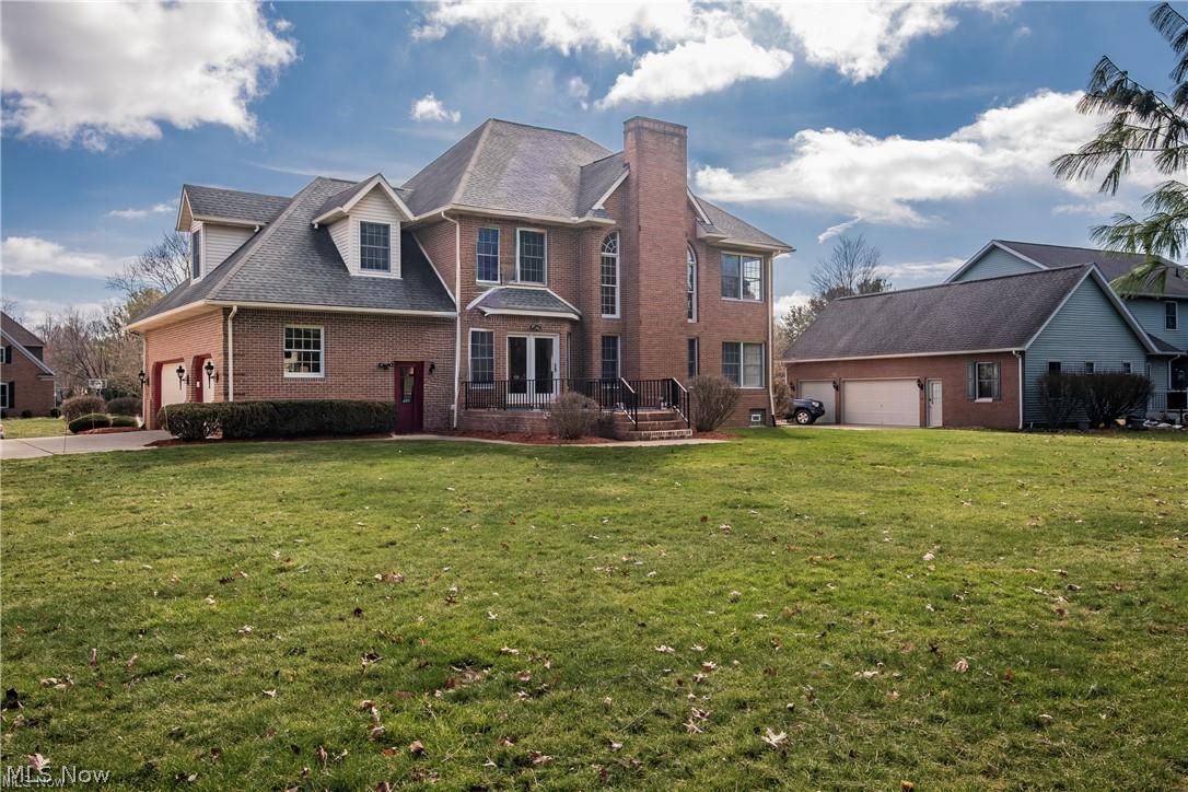 4883 Earlscourt Circle NW Canton OH 44718