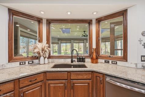 3606 Avanti Lane Uniontown OH 44685