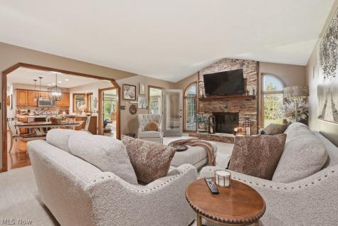 3606 Avanti Lane Uniontown OH 44685