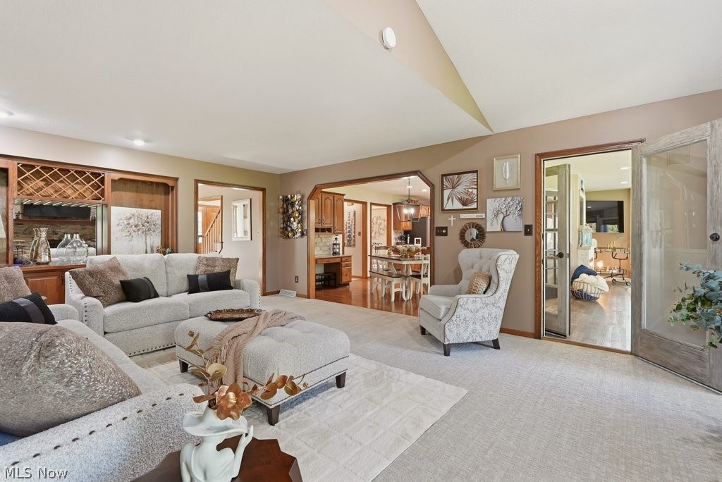 3606 Avanti Lane Uniontown OH 44685