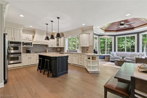 1185 Kings Ridge Wadsworth OH 44281