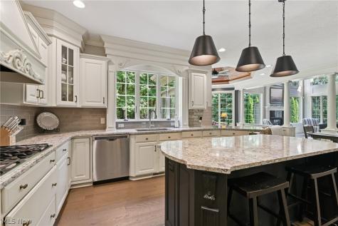 1185 Kings Ridge Wadsworth OH 44281