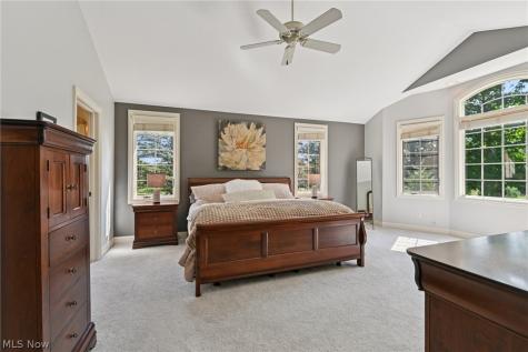 1185 Kings Ridge Wadsworth OH 44281