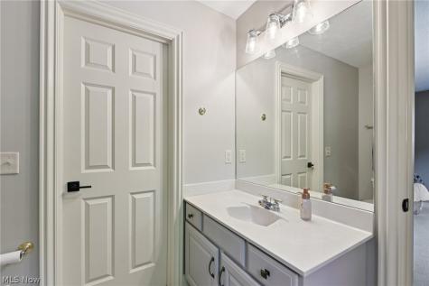 1185 Kings Ridge Wadsworth OH 44281