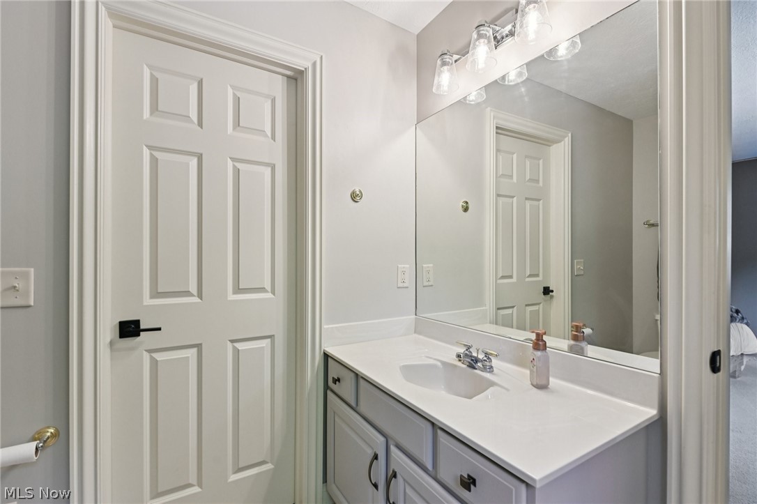 1185 Kings Ridge Wadsworth OH 44281