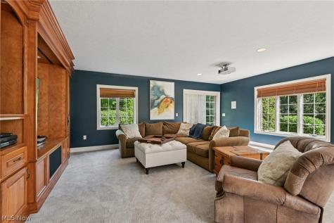 1185 Kings Ridge Wadsworth OH 44281
