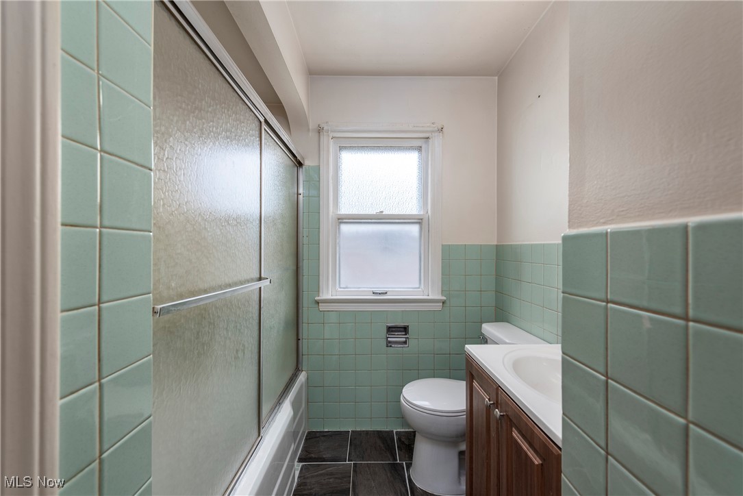 4813 Snow Road Parma OH 44134