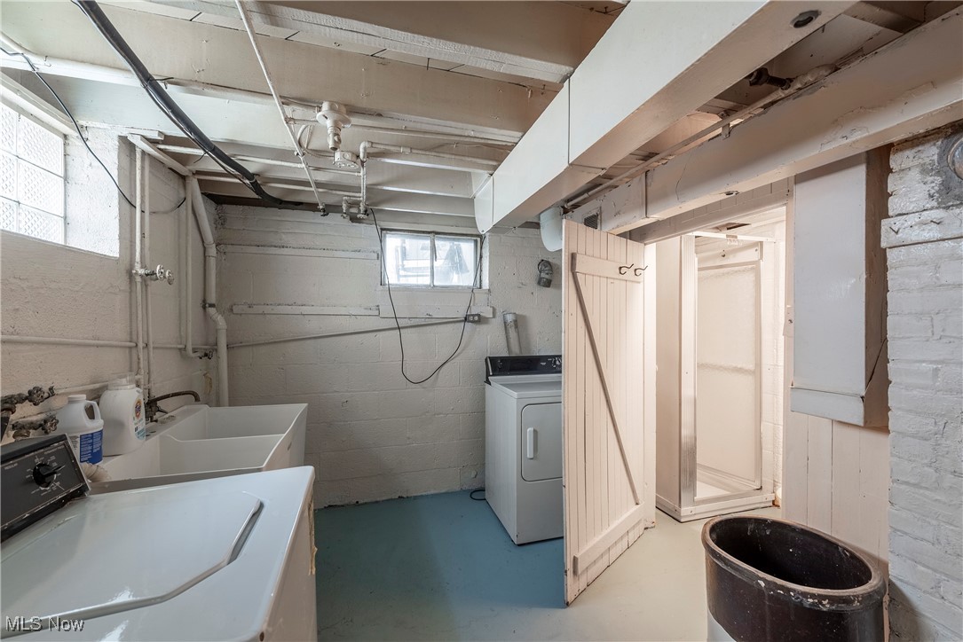 4813 Snow Road Parma OH 44134