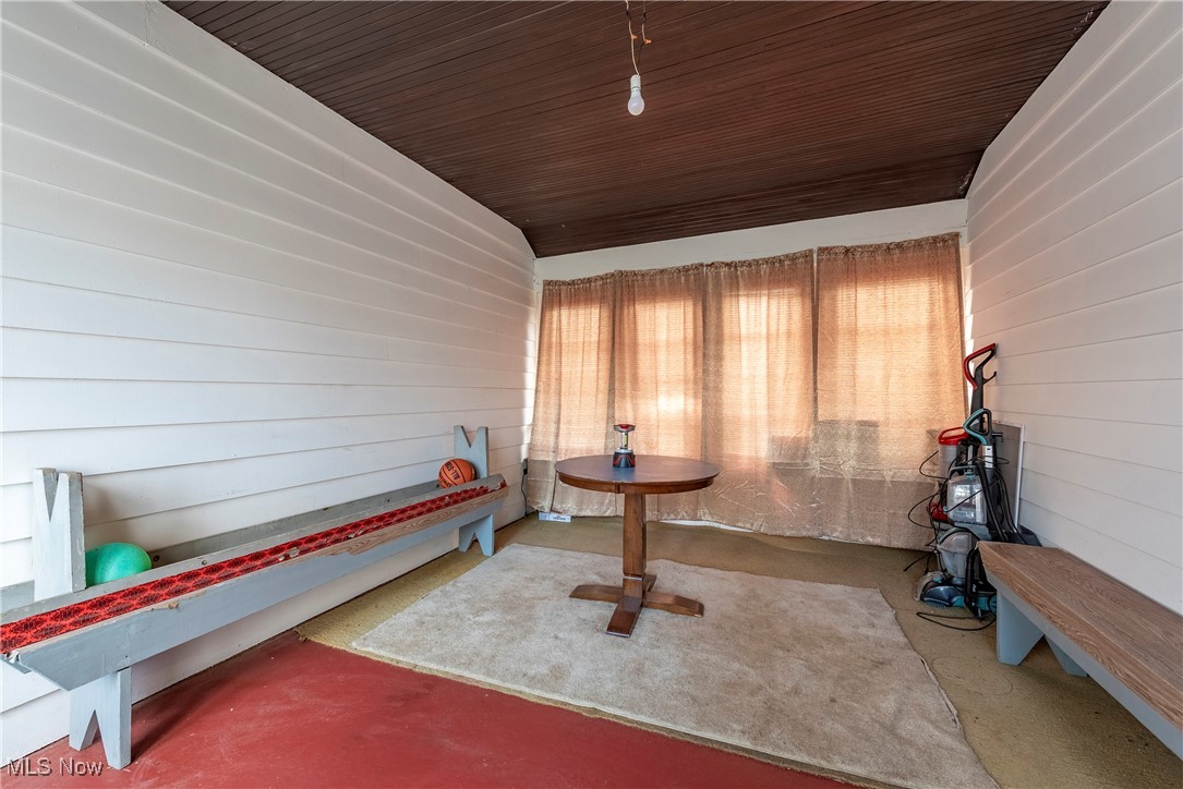 4813 Snow Road Parma OH 44134