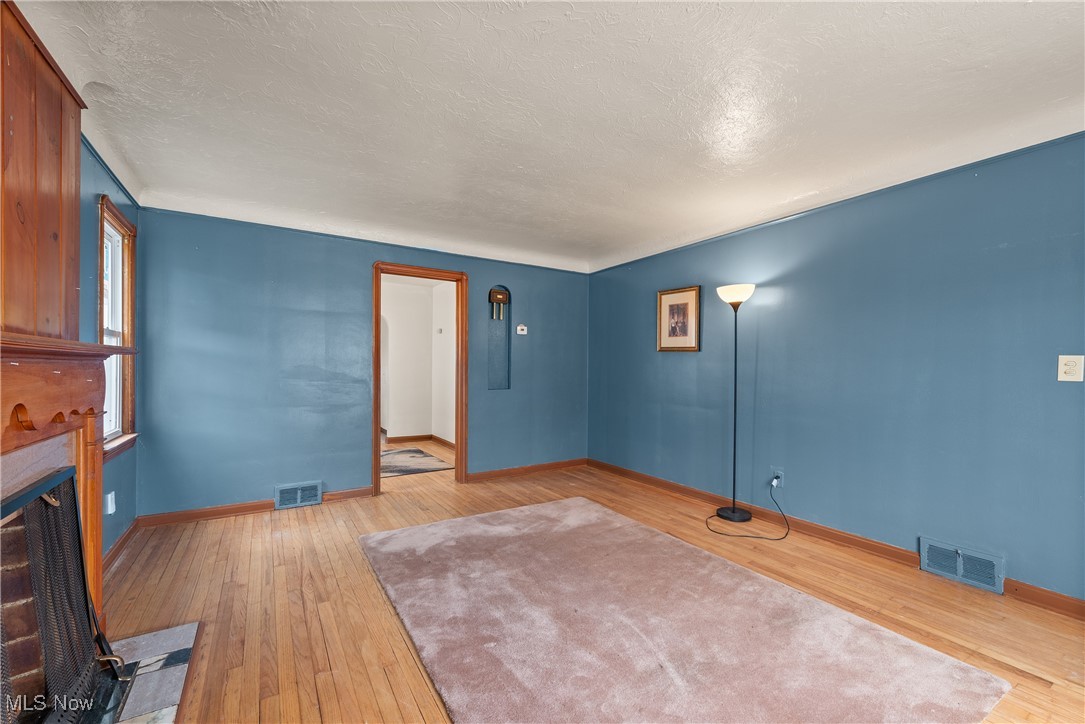 4813 Snow Road Parma OH 44134