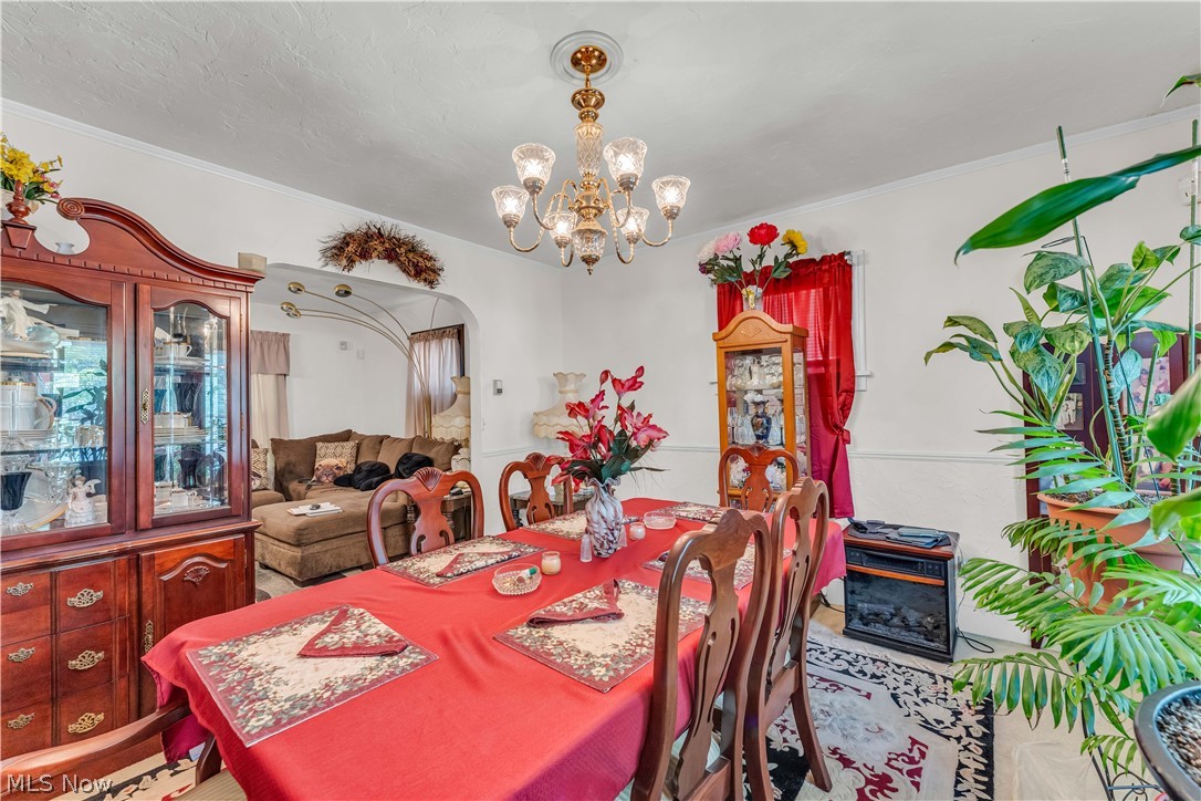 1533 E 195th Street Euclid OH 44117
