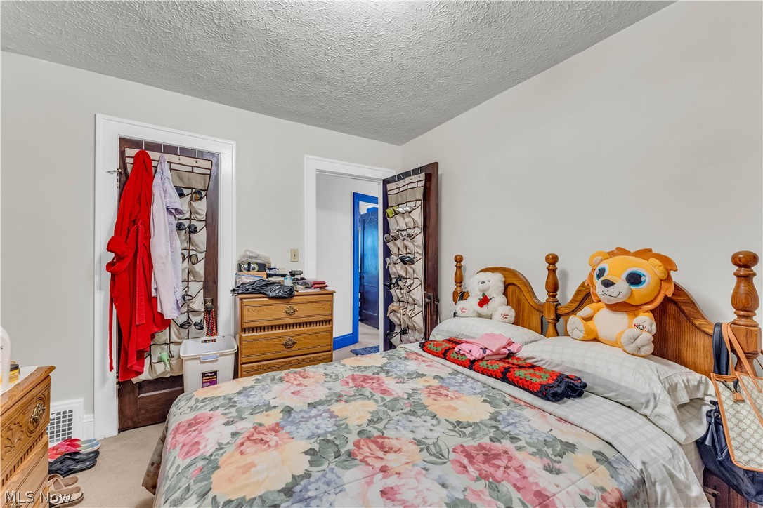1533 E 195th Street Euclid OH 44117