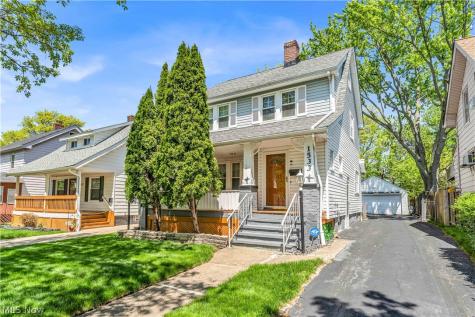 1533 E 195th Street Euclid OH 44117