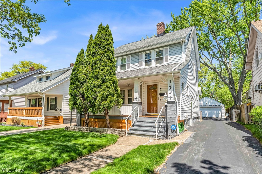 1533 E 195th Street Euclid OH 44117