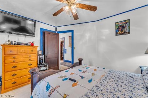 1533 E 195th Street Euclid OH 44117