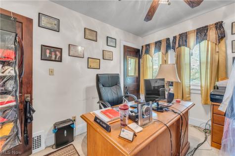 1533 E 195th Street Euclid OH 44117