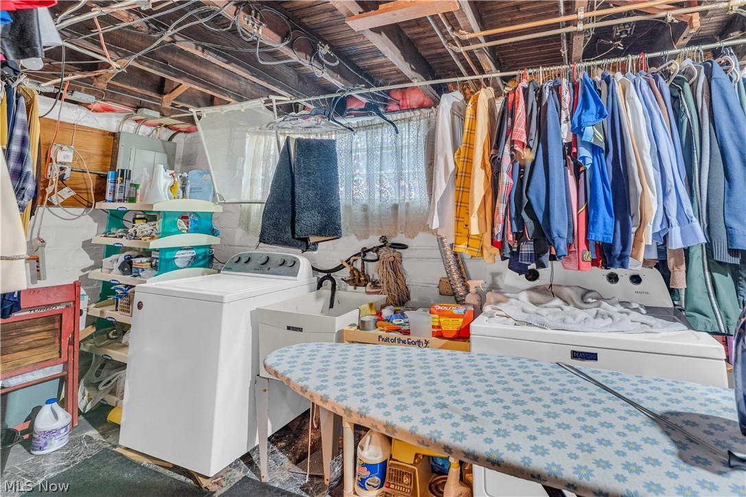 1533 E 195th Street Euclid OH 44117