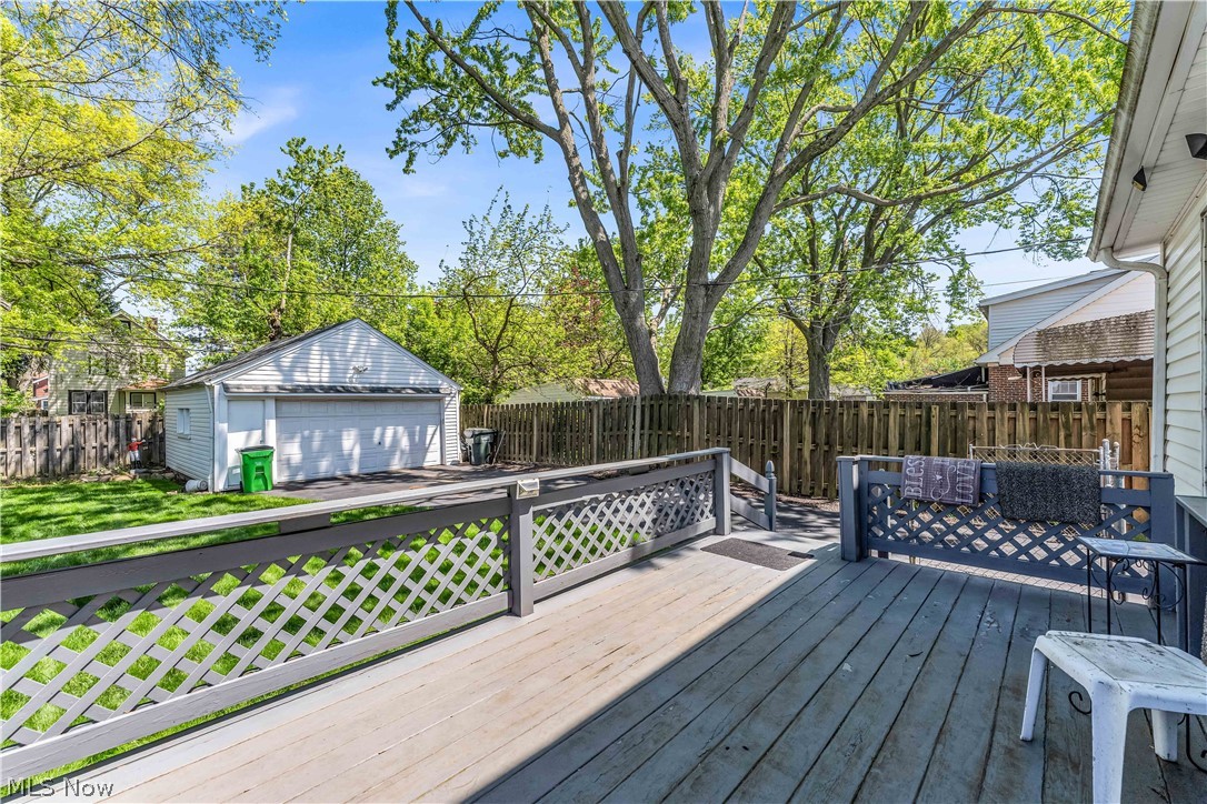 1533 E 195th Street Euclid OH 44117