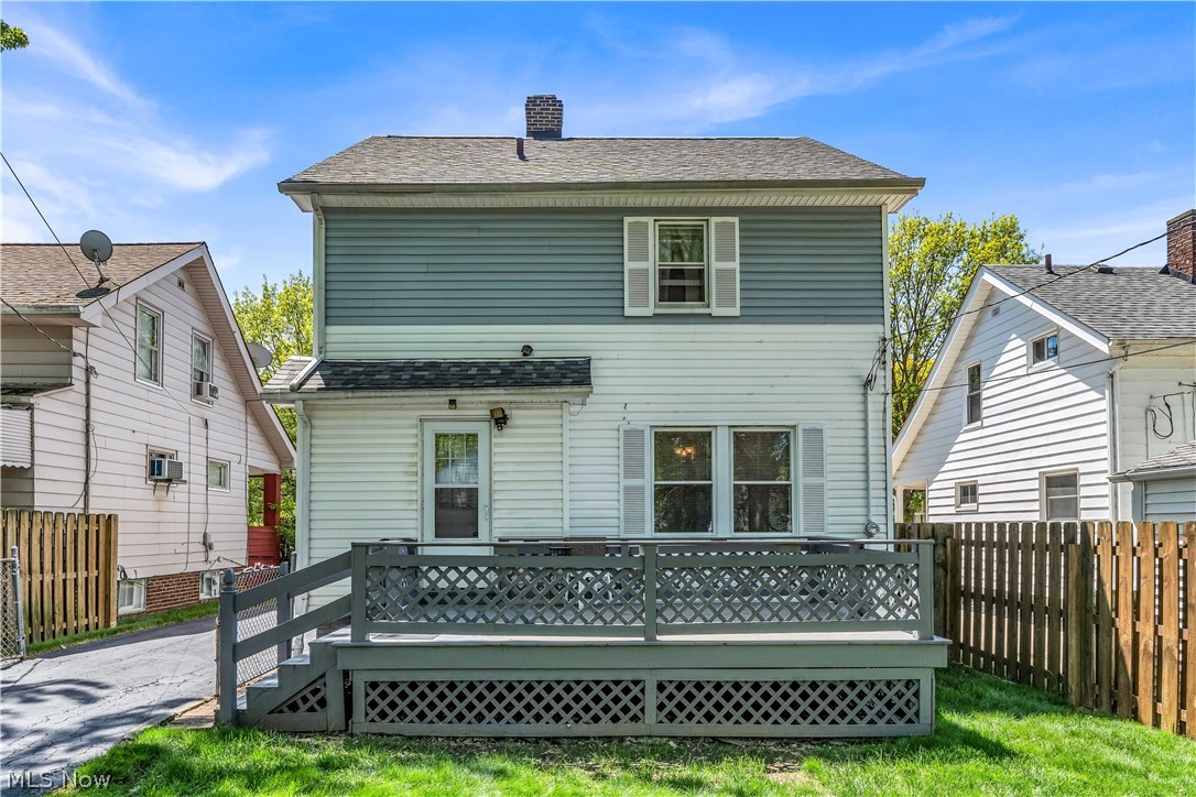 1533 E 195th Street Euclid OH 44117