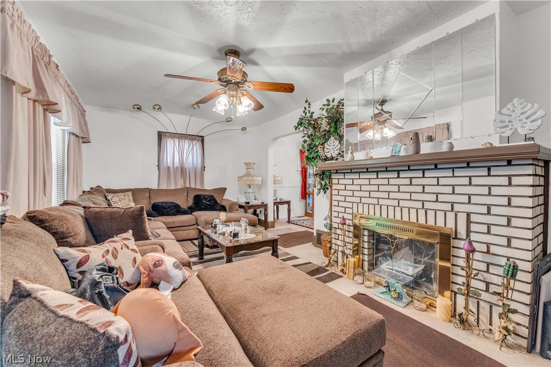 1533 E 195th Street Euclid OH 44117