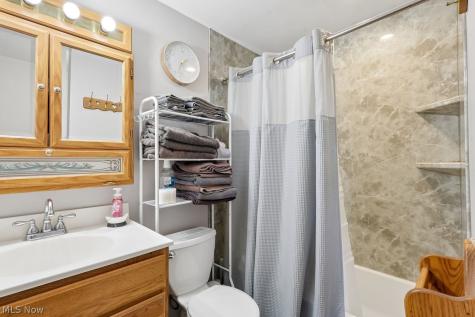 2143 Issaquah Street Cuyahoga Falls OH 44221