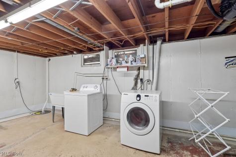 2143 Issaquah Street Cuyahoga Falls OH 44221