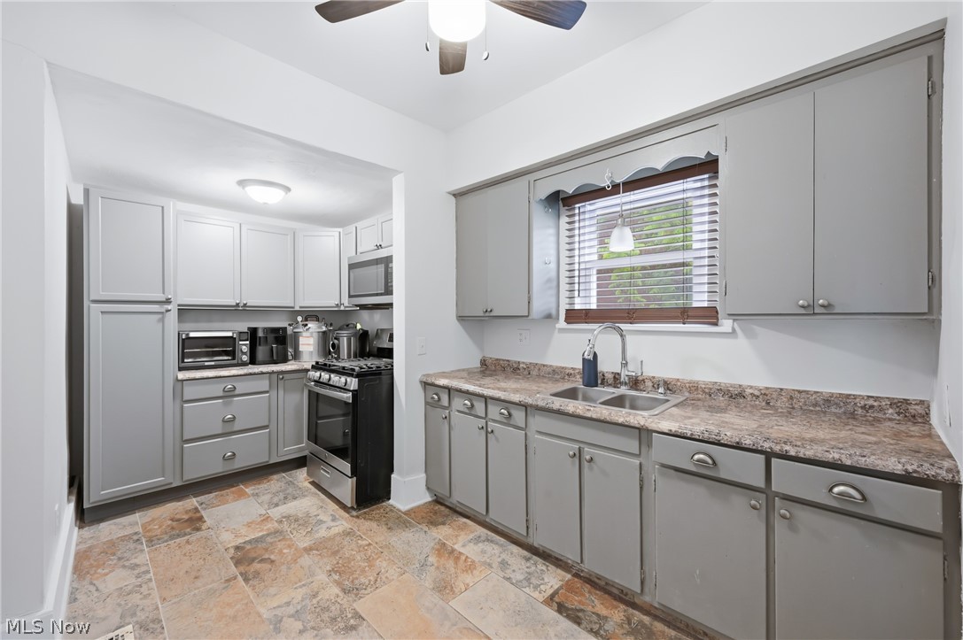 4144 Helena Avenue Youngstown OH 44512