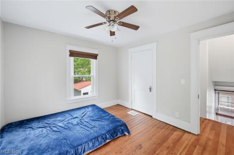 4144 Helena Avenue Youngstown OH 44512