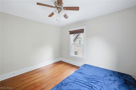4144 Helena Avenue Youngstown OH 44512