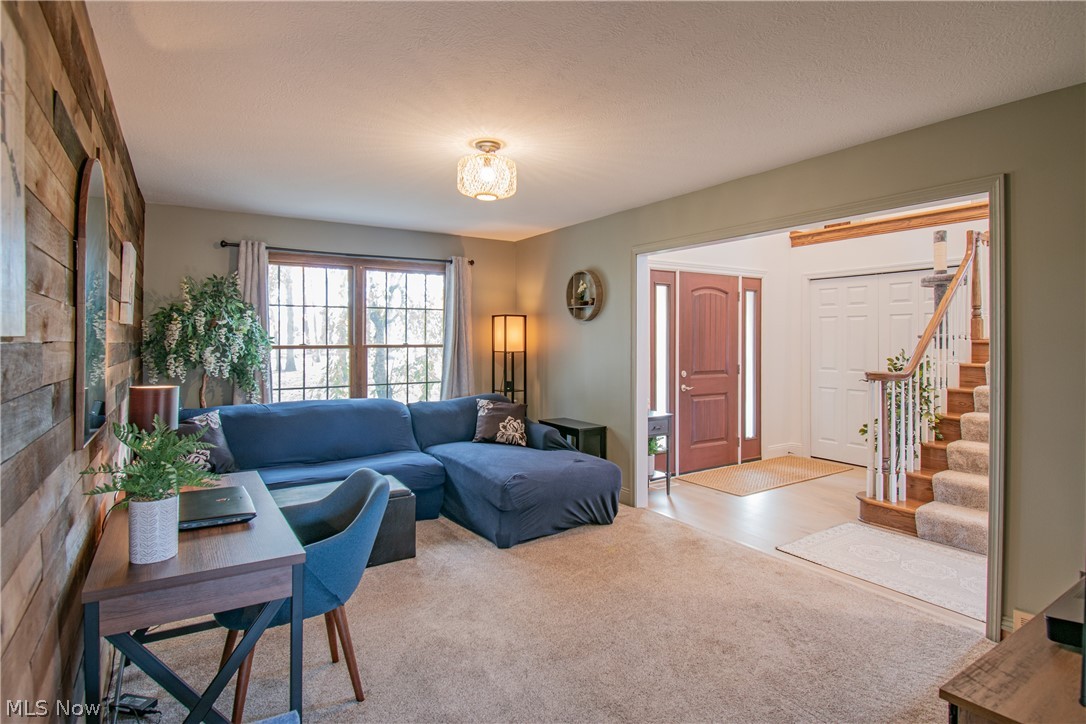700 Stillwater Drive Deerfield OH 44411