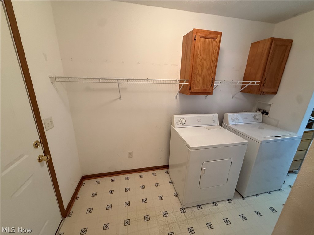 135 Phoenix Drive NW Dover OH 44622