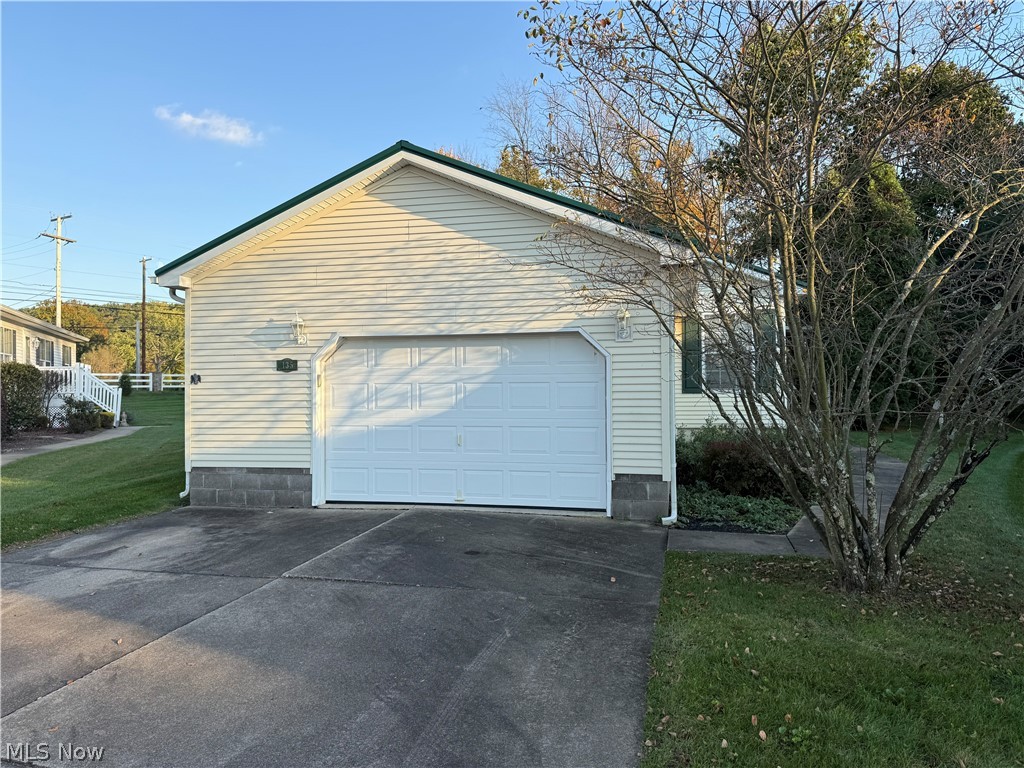 135 Phoenix Drive NW Dover OH 44622