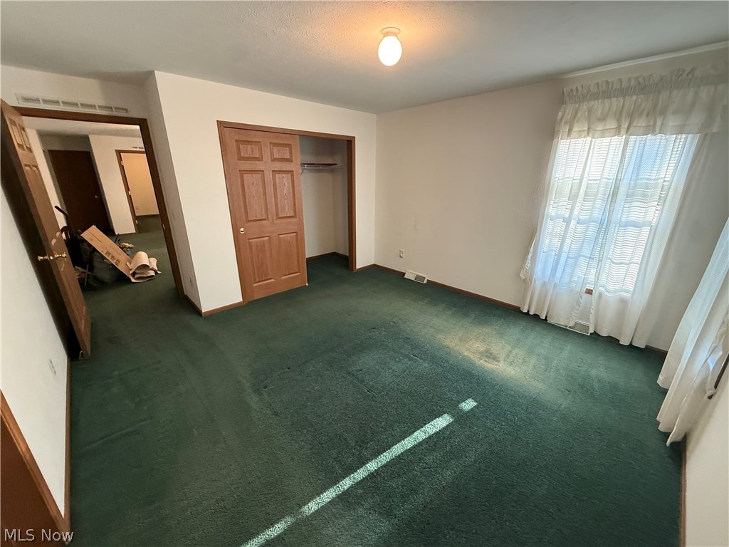 135 Phoenix Drive NW Dover OH 44622