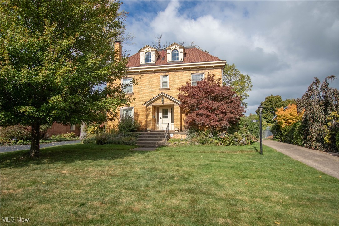 3031 E Erie Avenue Lorain OH 44052