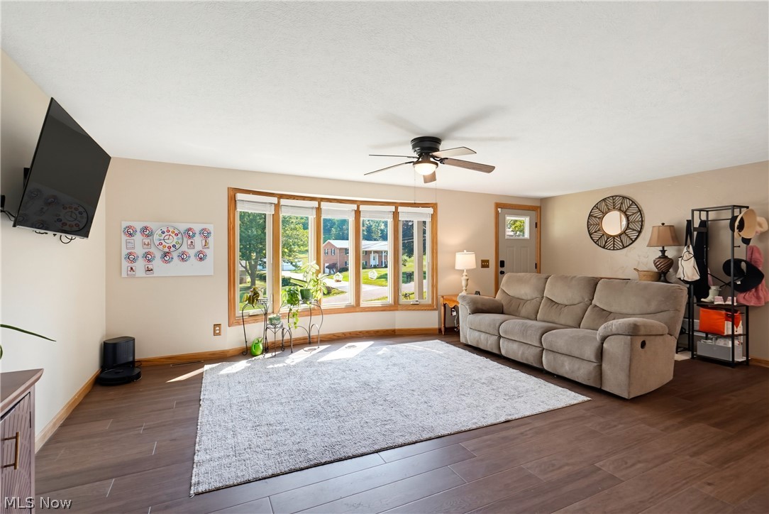 1700 Deerwood Circle SE East Sparta OH 44626