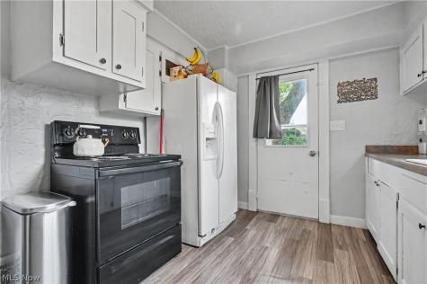 538 Stow Avenue Cuyahoga Falls OH 44221