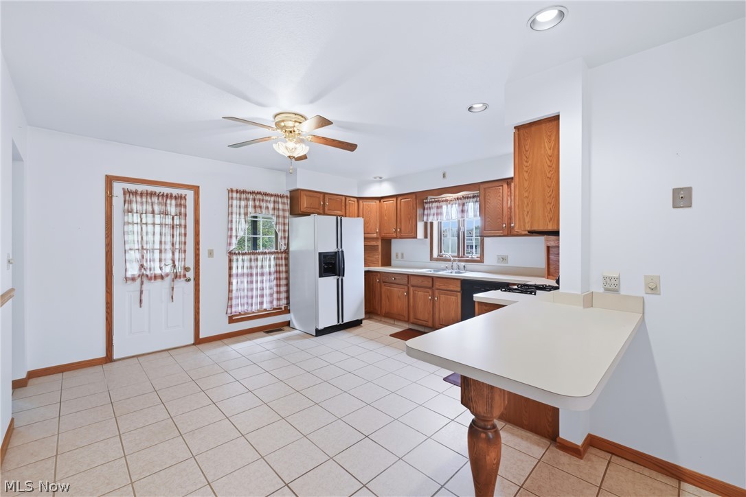 4864 N Park Avenue Warren OH 44483