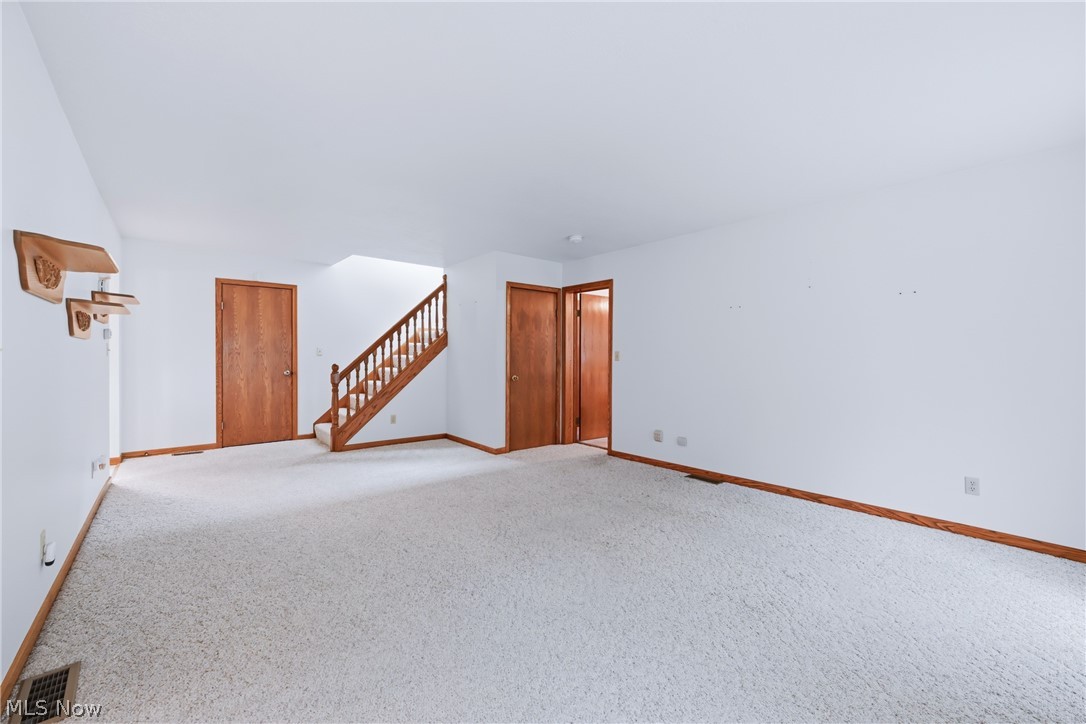 4864 N Park Avenue Warren OH 44483