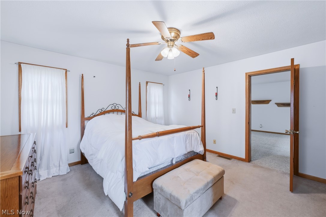 4864 N Park Avenue Warren OH 44483