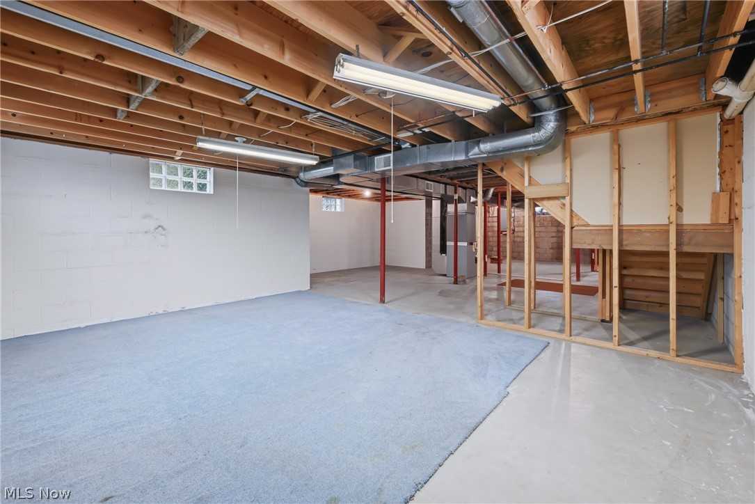 4864 N Park Avenue Warren OH 44483